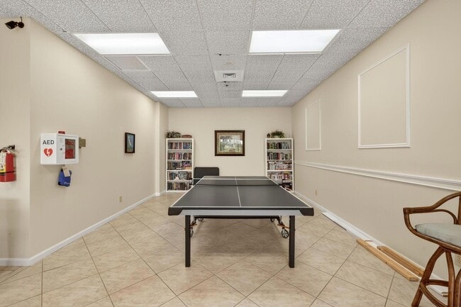 Building Photo - 5055 N Hwy A1A