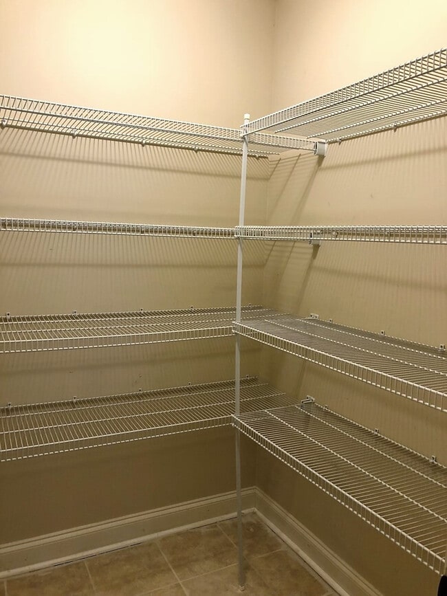 Building Photo - 3012 Brockham Ct