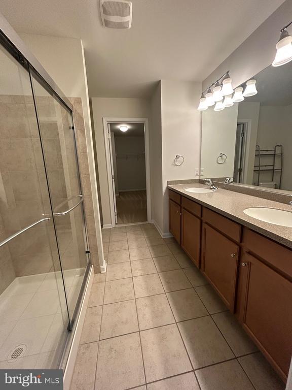 Building Photo - 44 Clement Ct