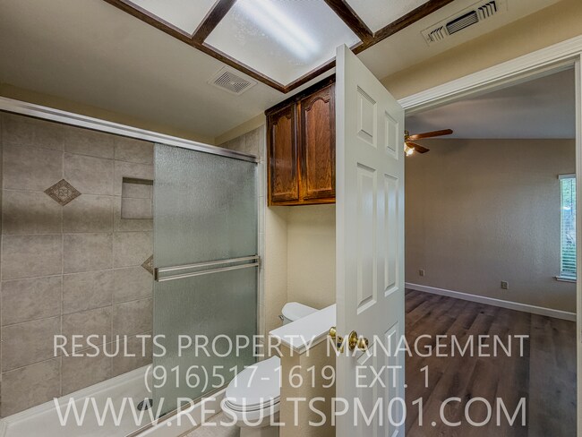 Building Photo - 112 Dyrell Way