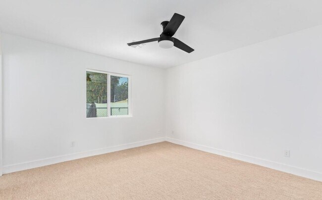 Building Photo - 3740 E Harmony Ave