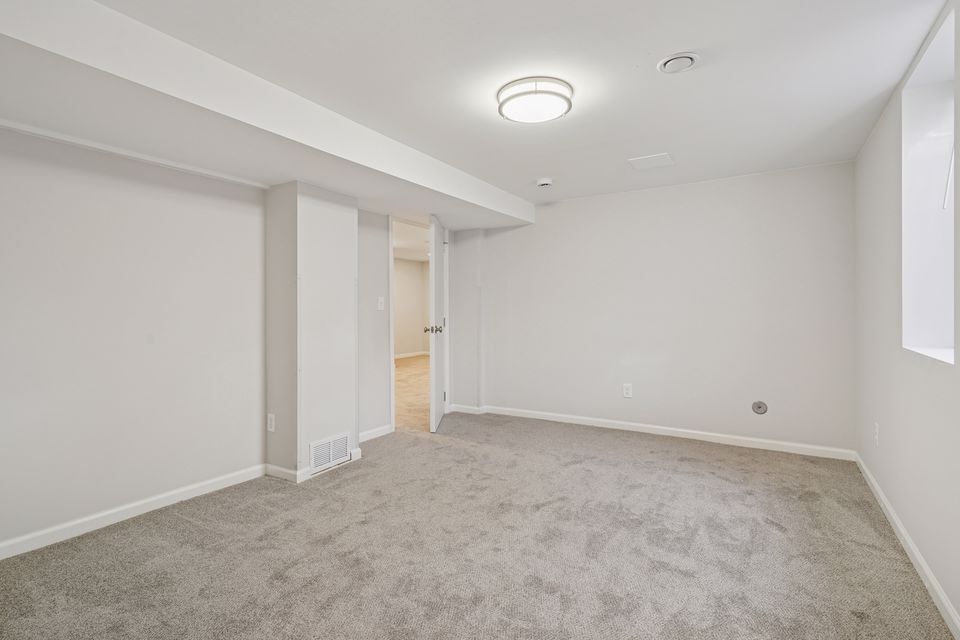 Building Photo - 3845 Douglas Dr N