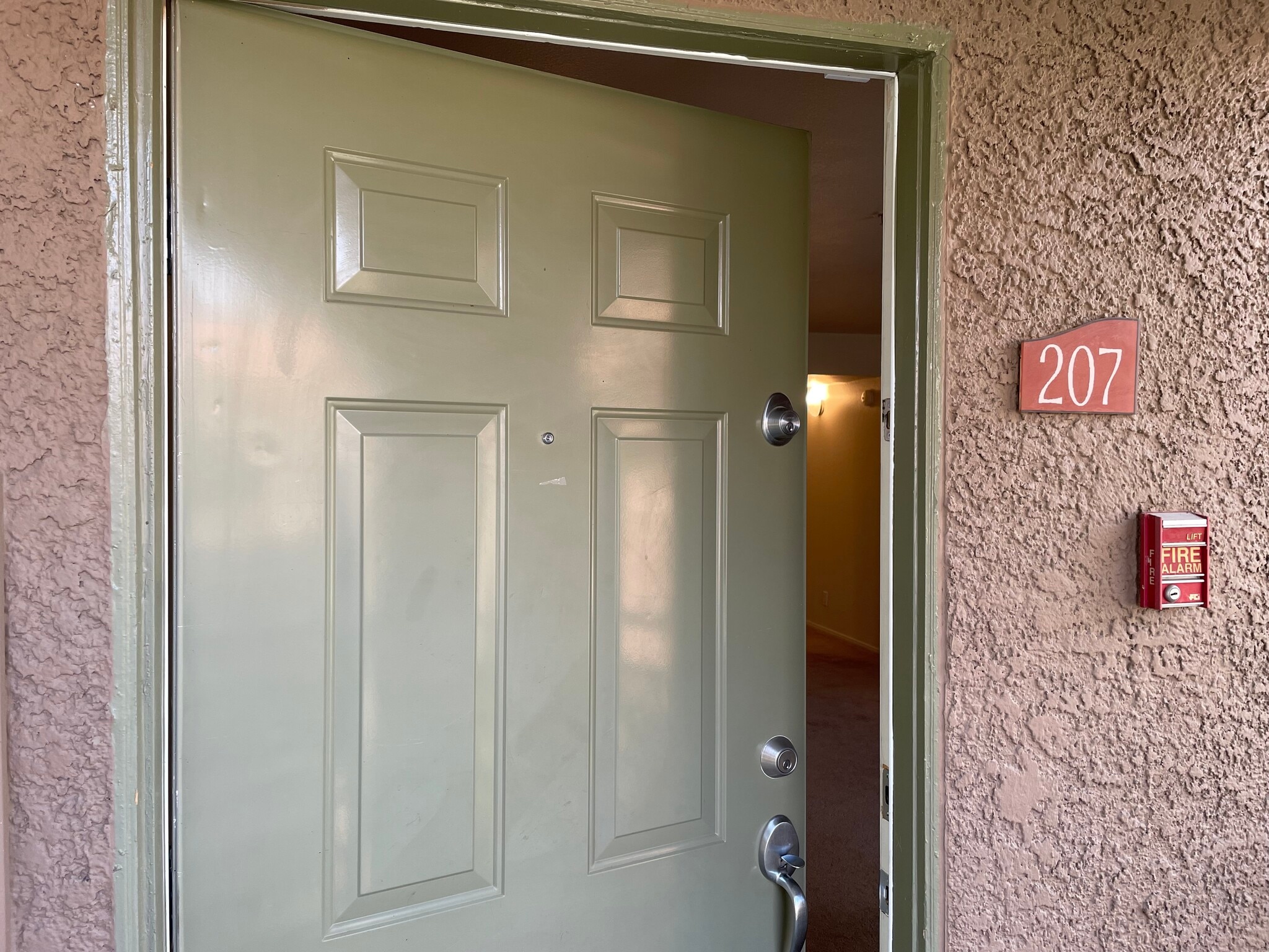 Building Photo - 2111 Sealion Dr