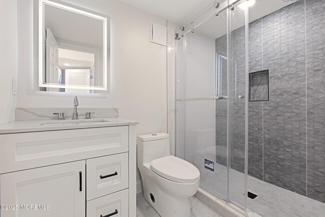 Building Photo - 75 Hickory Hill Rd