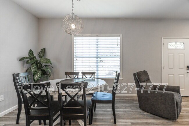 Building Photo - 210 Dumoulin Ave