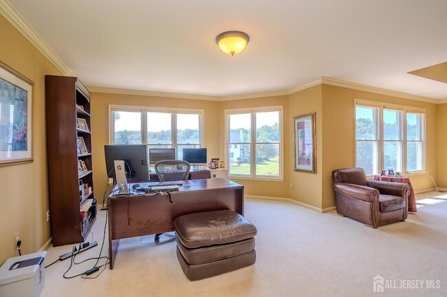 Building Photo - 19 Meadowlark Dr