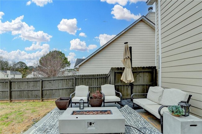 Building Photo - 4317 Holliday Rd