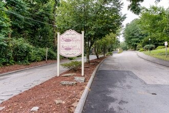 Building Photo - 340 Sunderland Rd