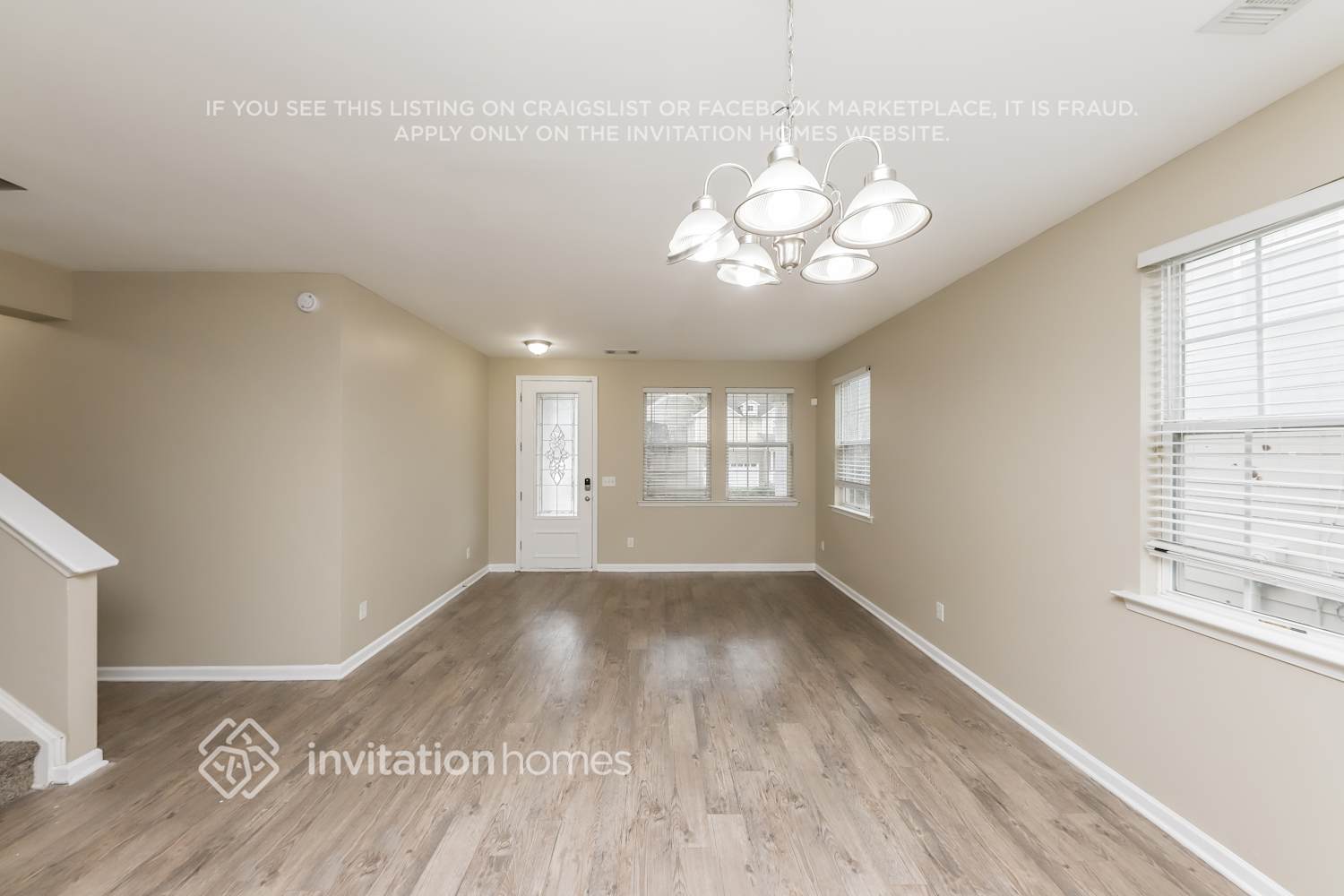 Building Photo - 2230 Valley Creek Dr