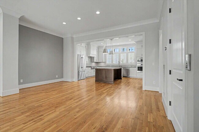 Building Photo - Townhome with Elevator at Park Station in Cary