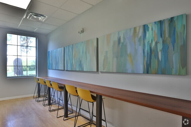 Building Photo - Waters At Longcreek