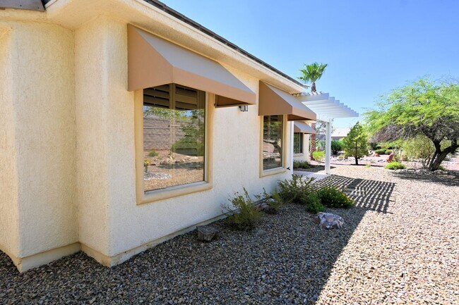 Building Photo - Siena Golf Course Home for Rent! Amazing 55+ Community!