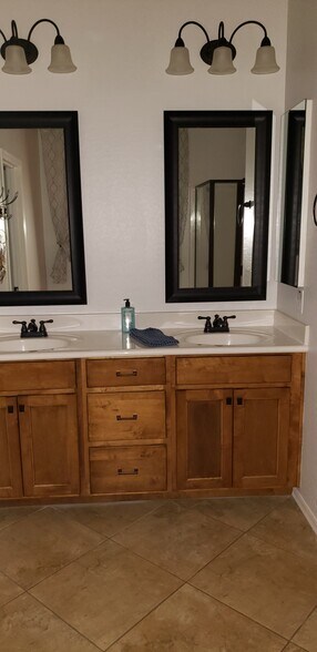 Master bathroom with double sinks - 280 E Indigo Dr