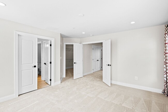 Building Photo - 2542 Cherry Tree Rd