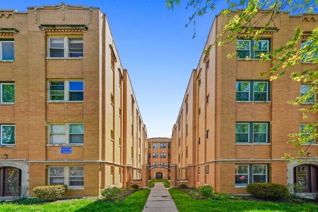 Building Photo - 1925 Grove Ave