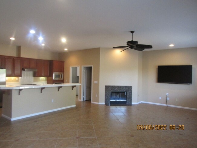 Building Photo - Beautiful Traditions Single Story Home is Centrally Located Near Shopping/101 Frwy