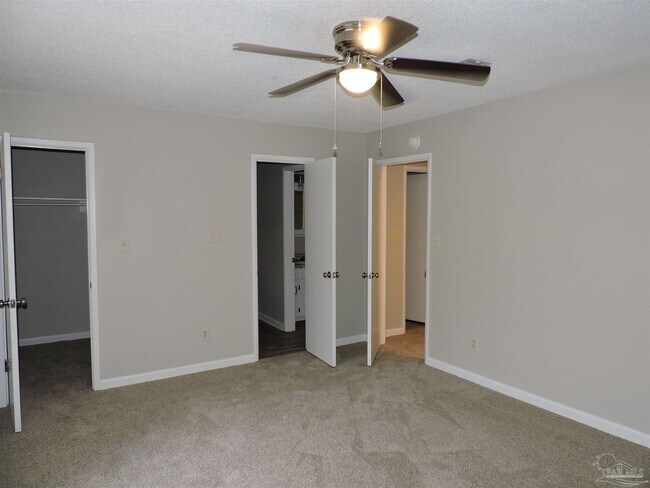 Building Photo - 1498 John Carroll Dr