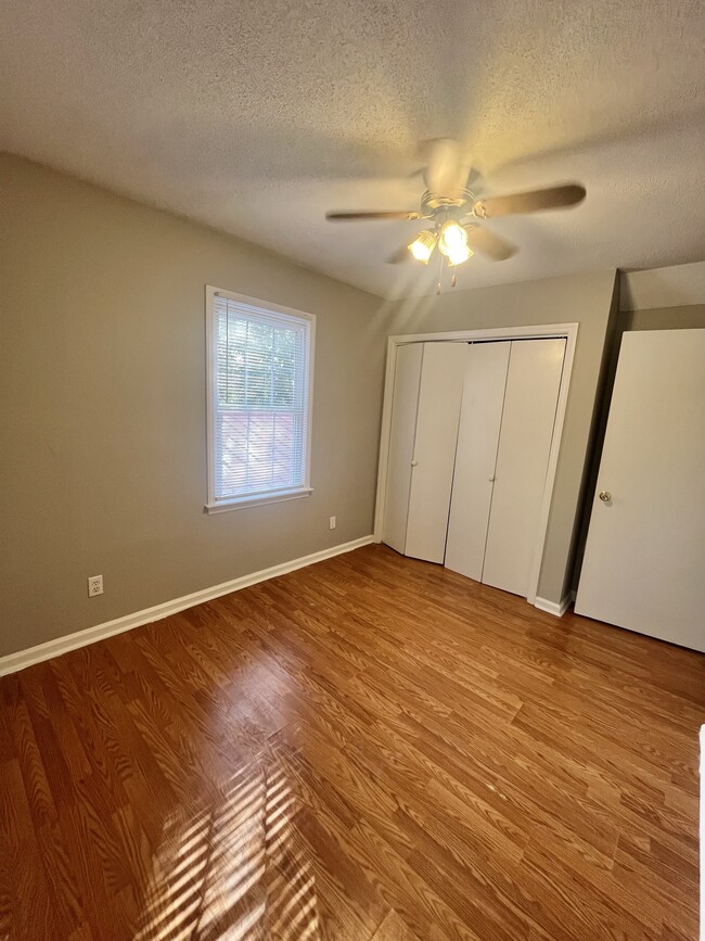 Building Photo - 101 Southridge Dr