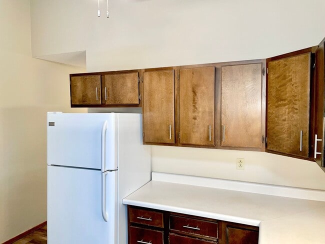 Building Photo - 2 Bedroom Patio Home  W/ Central Air Conditioning to be Installed Summer 2026!!