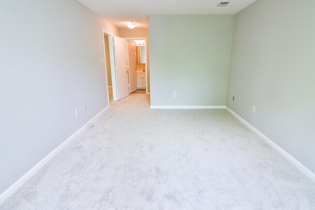 Building Photo - 12902 Churchill Ridge Cir