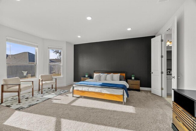 Building Photo - 319 Pecos River Xing