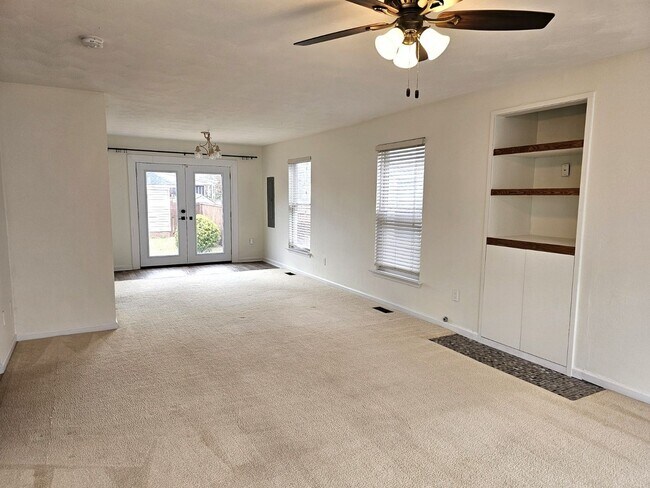 Building Photo - Ocean View East