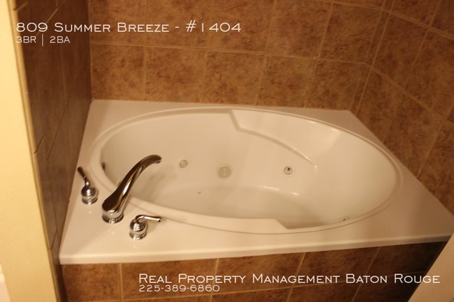 Building Photo - Condo at Summer Breeze Villas