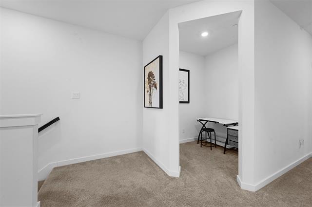 Building Photo - 751 Mountain Laurel Dr