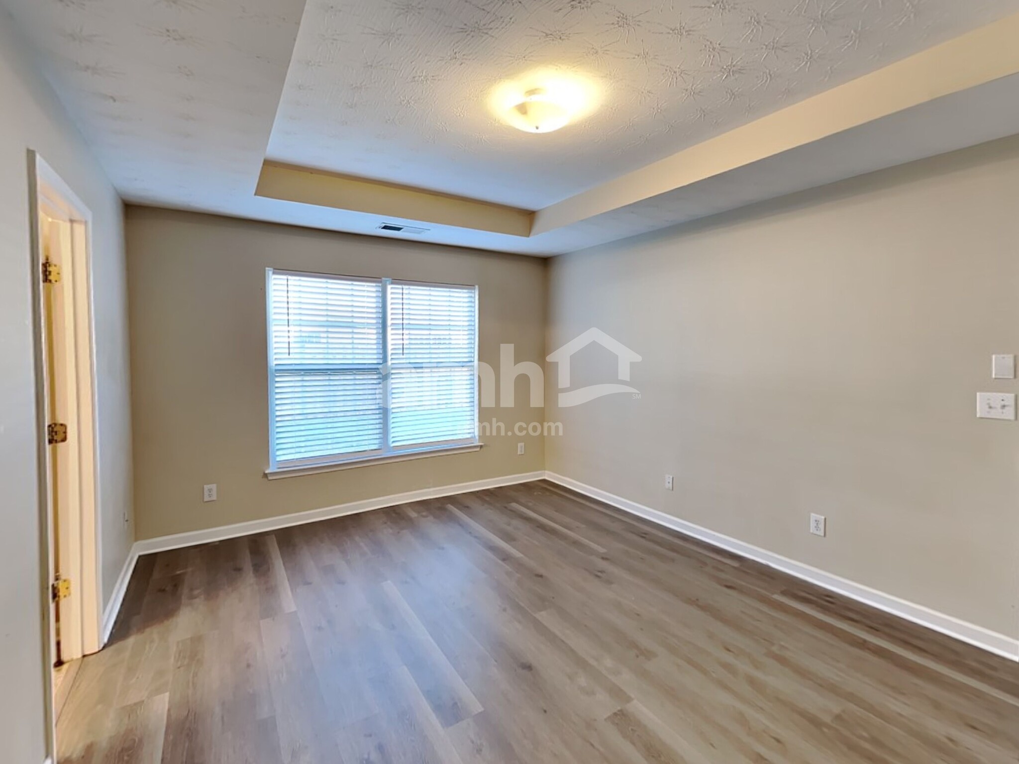 Building Photo - 204 Arrowhead Dr