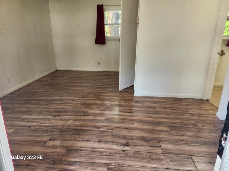 Building Photo - 31524 Hilltop Blvd