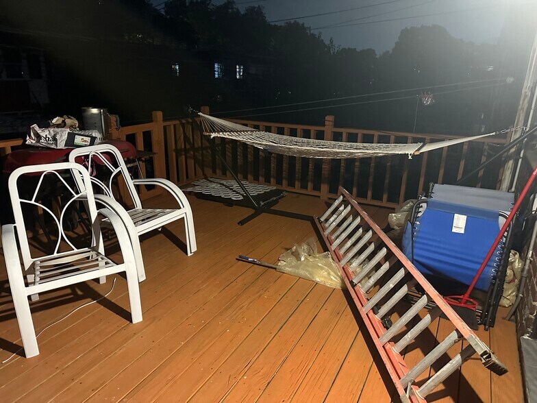 Back deck with hammock - 2370 Brigham St