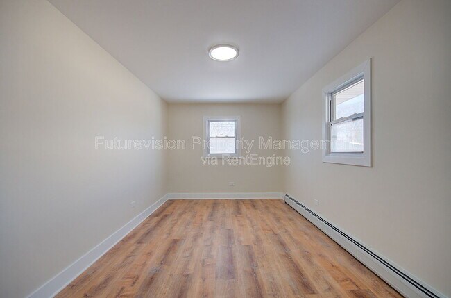 Building Photo - 18634 Bernadine St