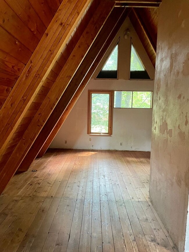 Building Photo - 5 bed Cabin A-frame in the woods with larg...