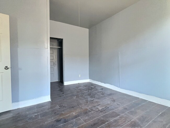 Building Photo - 749 Arctic St