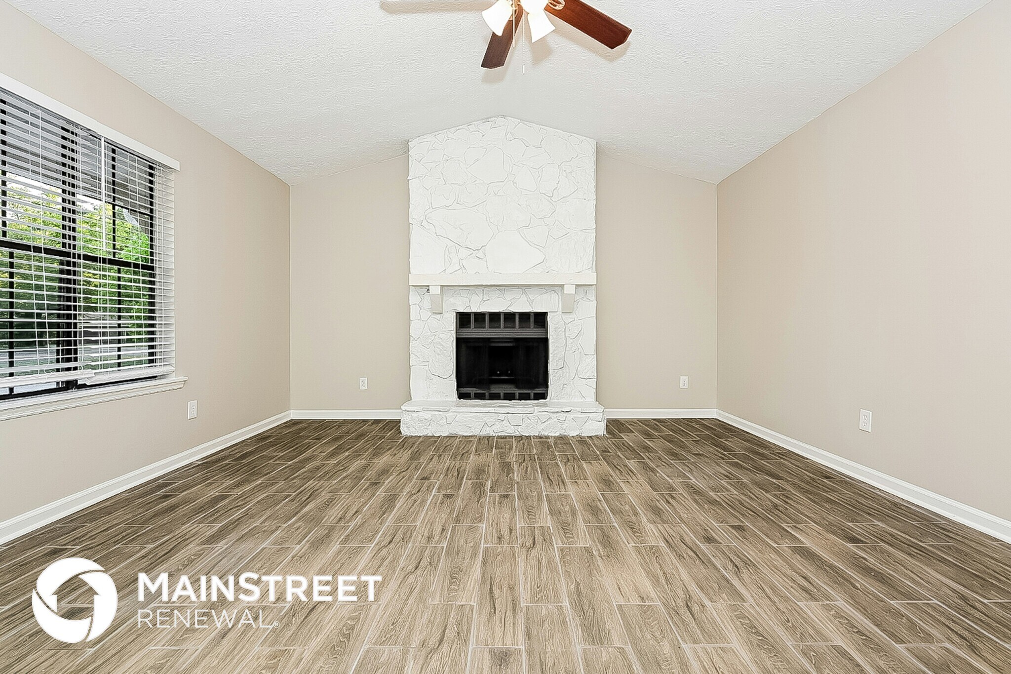 Building Photo - 5704 Phillips Dr