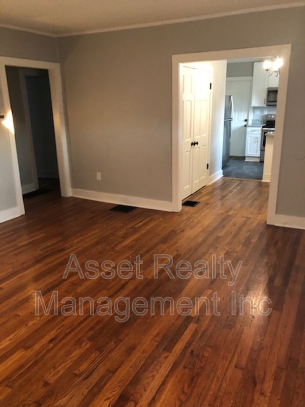 Building Photo - 3730 Speedway Cir