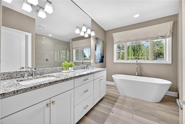 Building Photo - 2675 Sugar Mill Dr SE