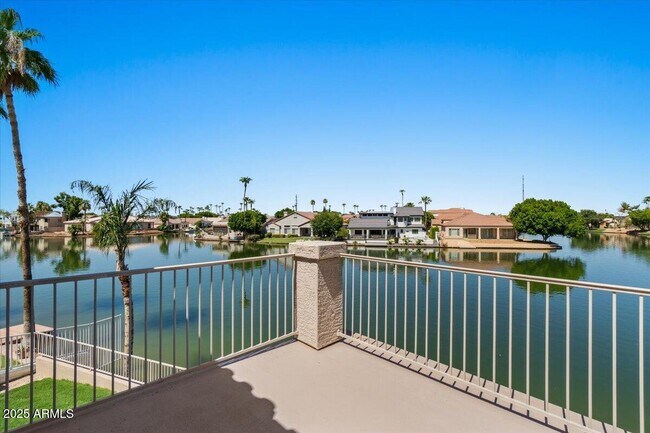 Building Photo - 1414 N Palmsprings Dr