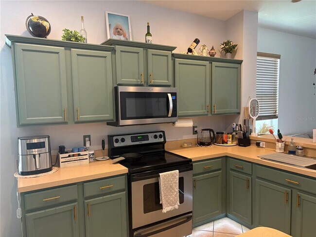 Building Photo - 8709 Sandy Plains Dr