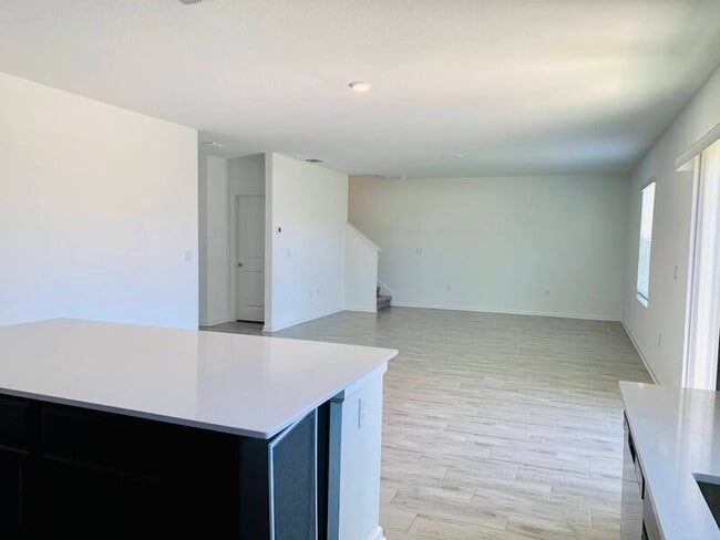 Building Photo - 843 Grant St