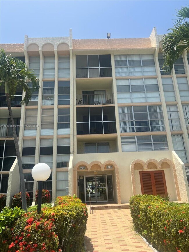 Building Photo - 801 Three Islands Boulevard