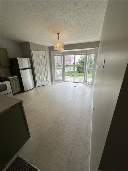 Building Photo - 2691 Edenbridge Ct