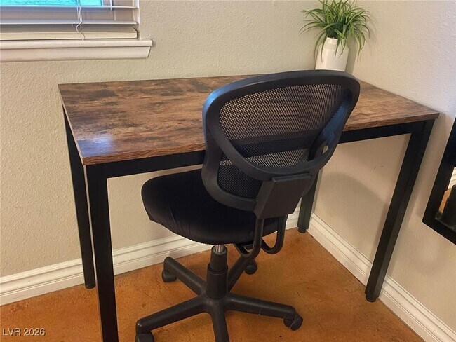 Building Photo - 5243 S Placentia Pkwy