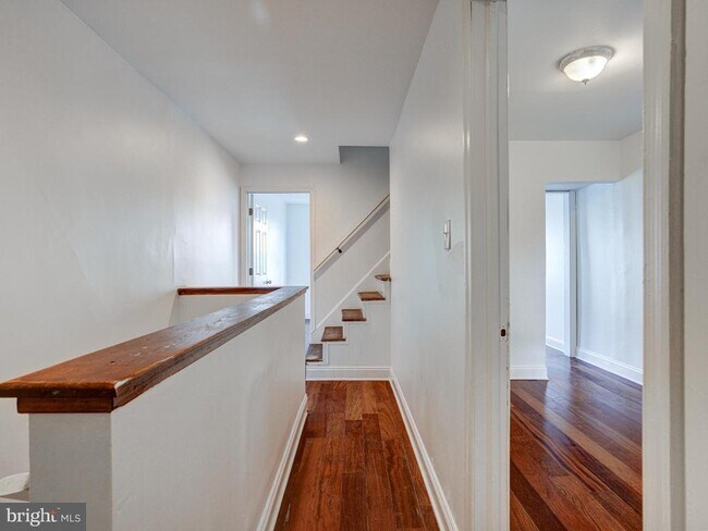 Building Photo - 2166 N 7th St
