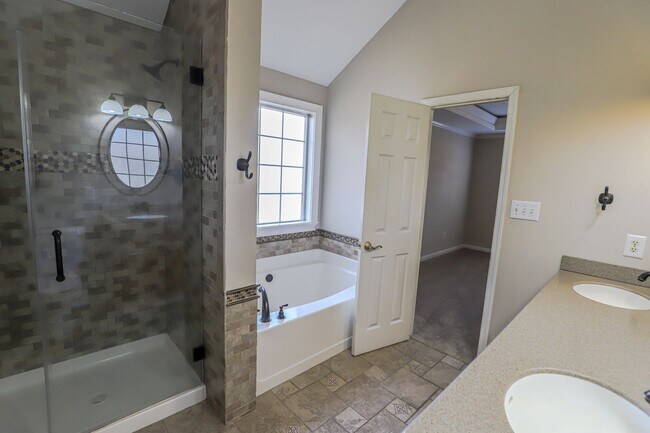 Building Photo - 3 Bedroom 2.5 Bath home in Martinez