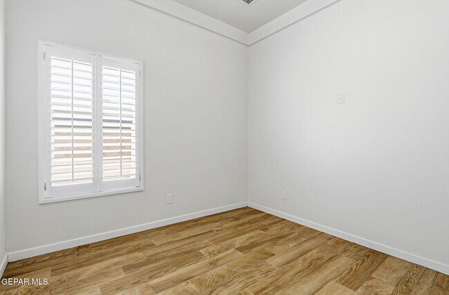 Building Photo - 14824 Sam Garcia Ave