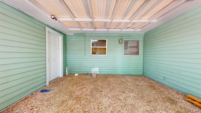 Building Photo - 1501 13th St N