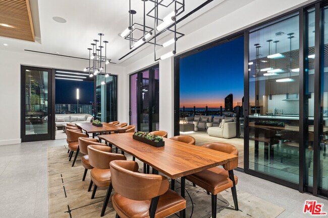 Building Photo - 675 Ninth Ave