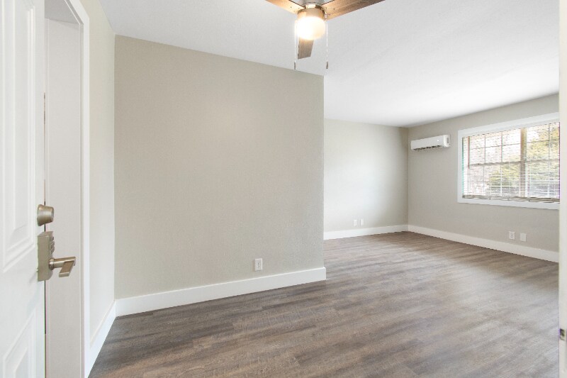 Building Photo - 4460 Old Mission Rd