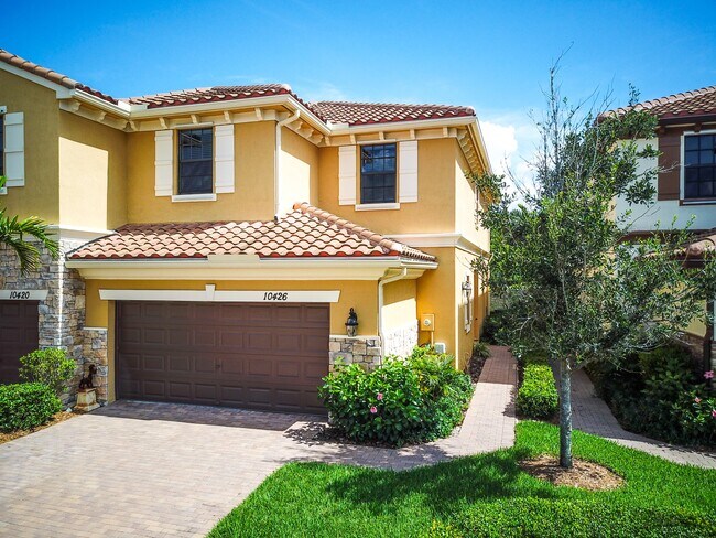 Building Photo - 10426 Wellington Parc Dr